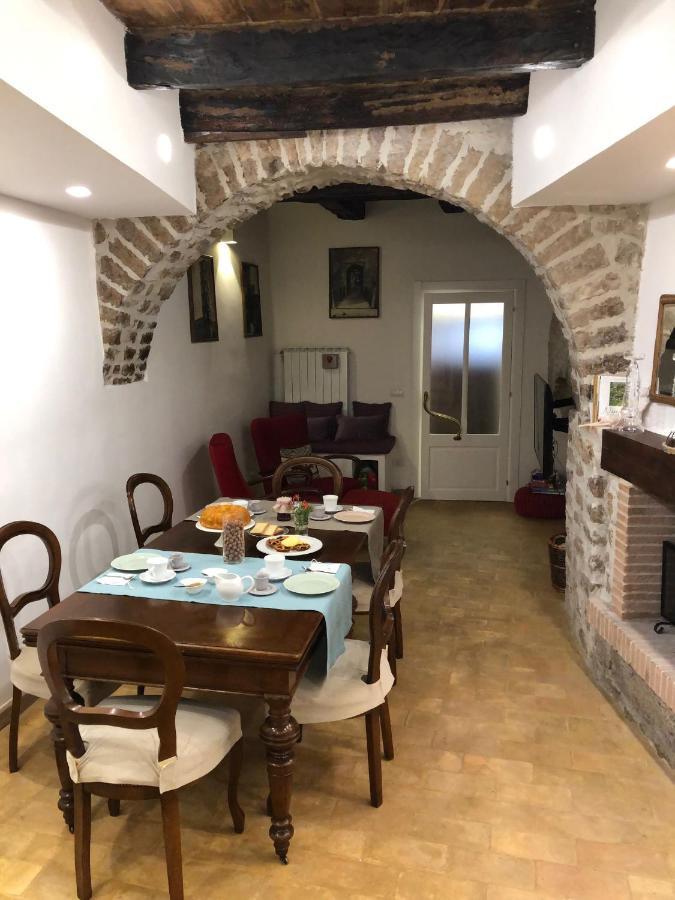 B&B Le Principesse Sermoneta Exterior foto