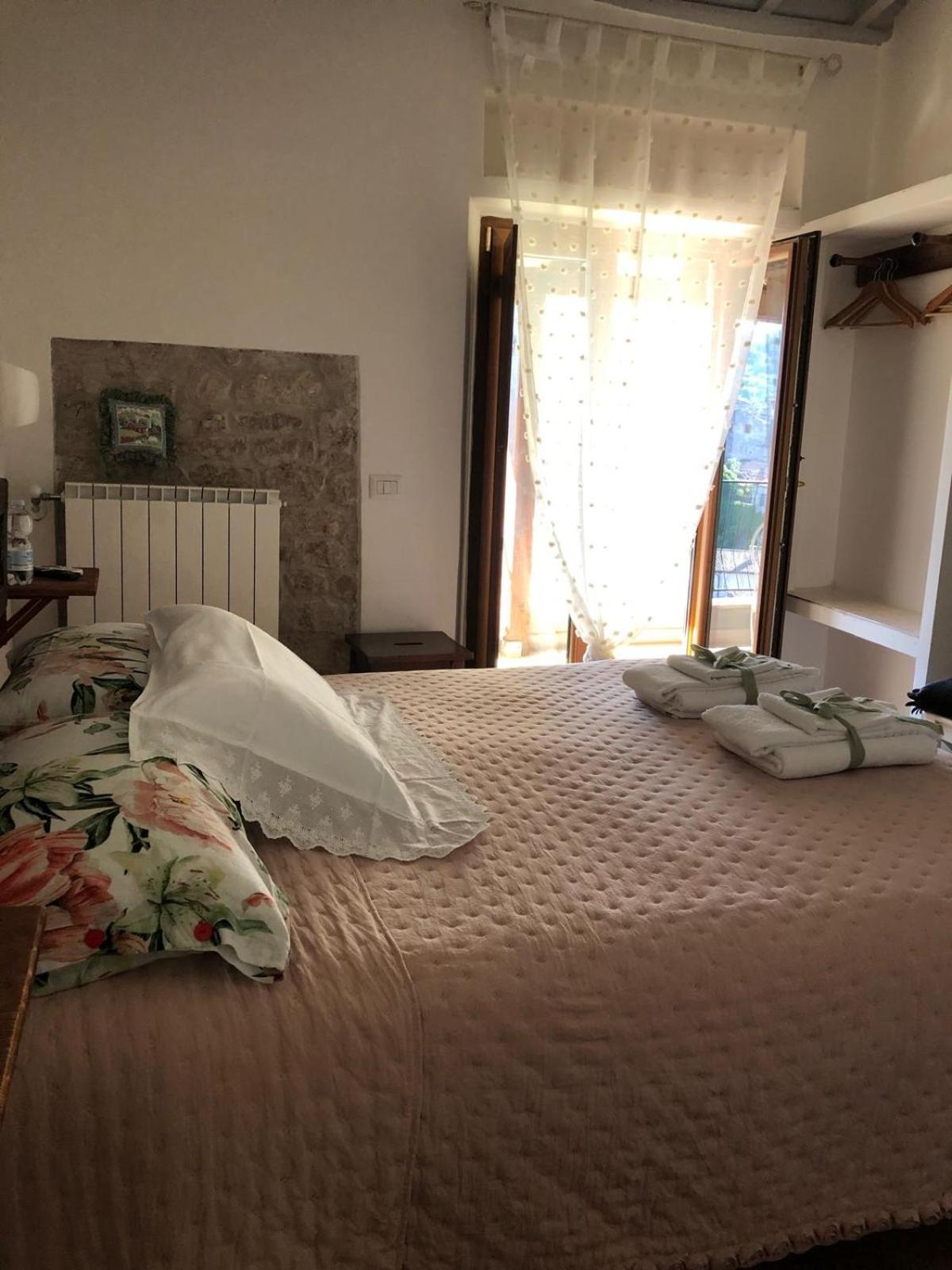 B&B Le Principesse Sermoneta Exterior foto